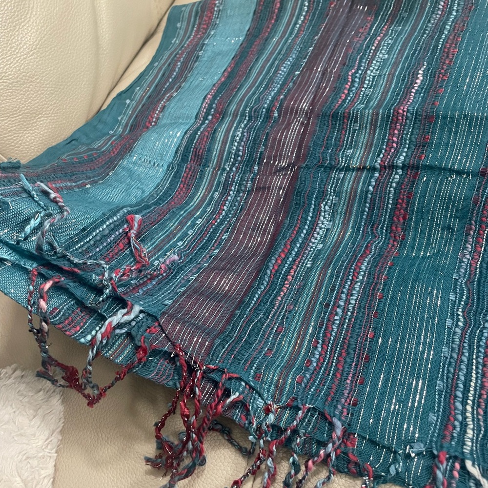 Scarf - Picture 7 of 11